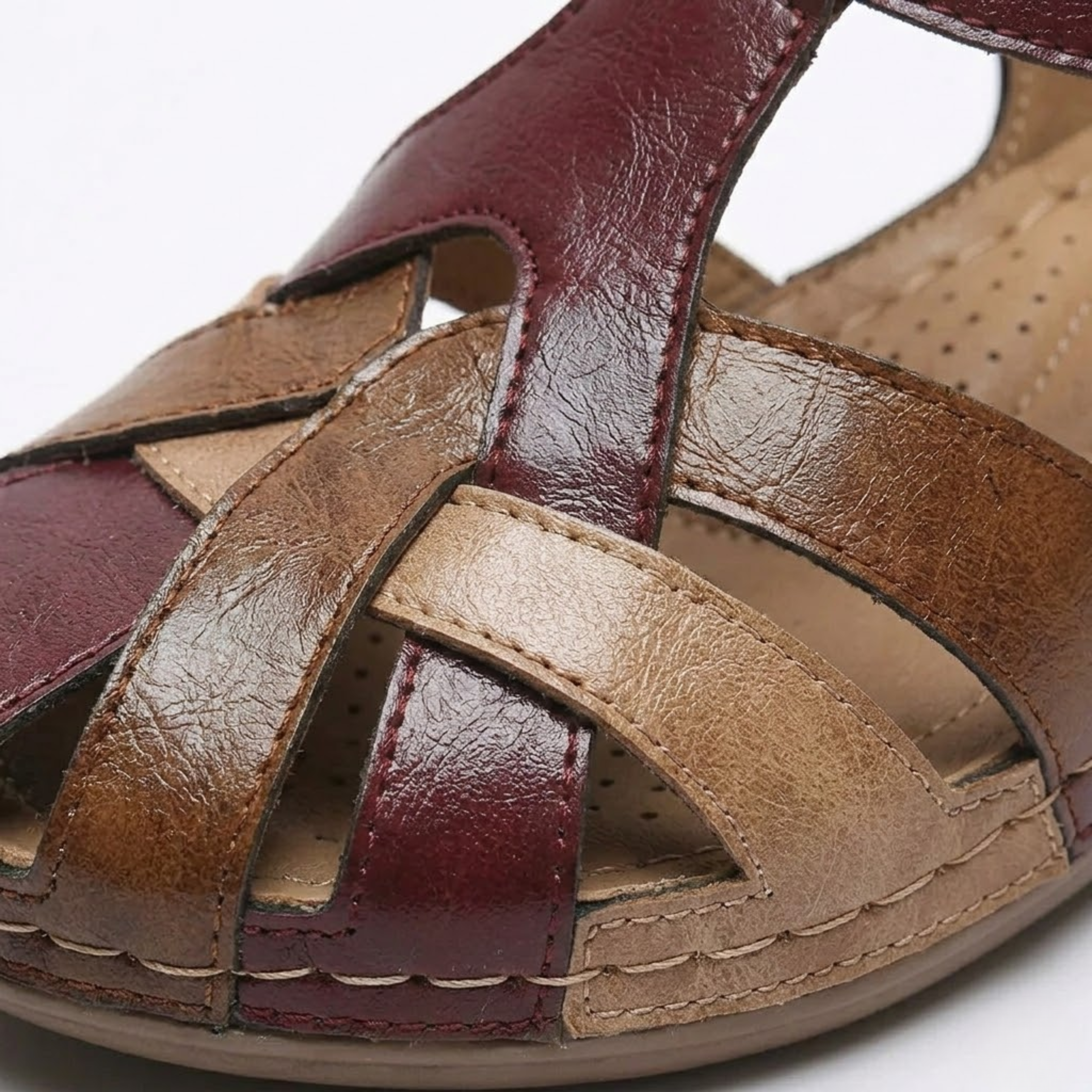 Sandales Gladiator pour Femmes en Cuir PU à Bout Fermé avec Semelle à Bas Compensé
