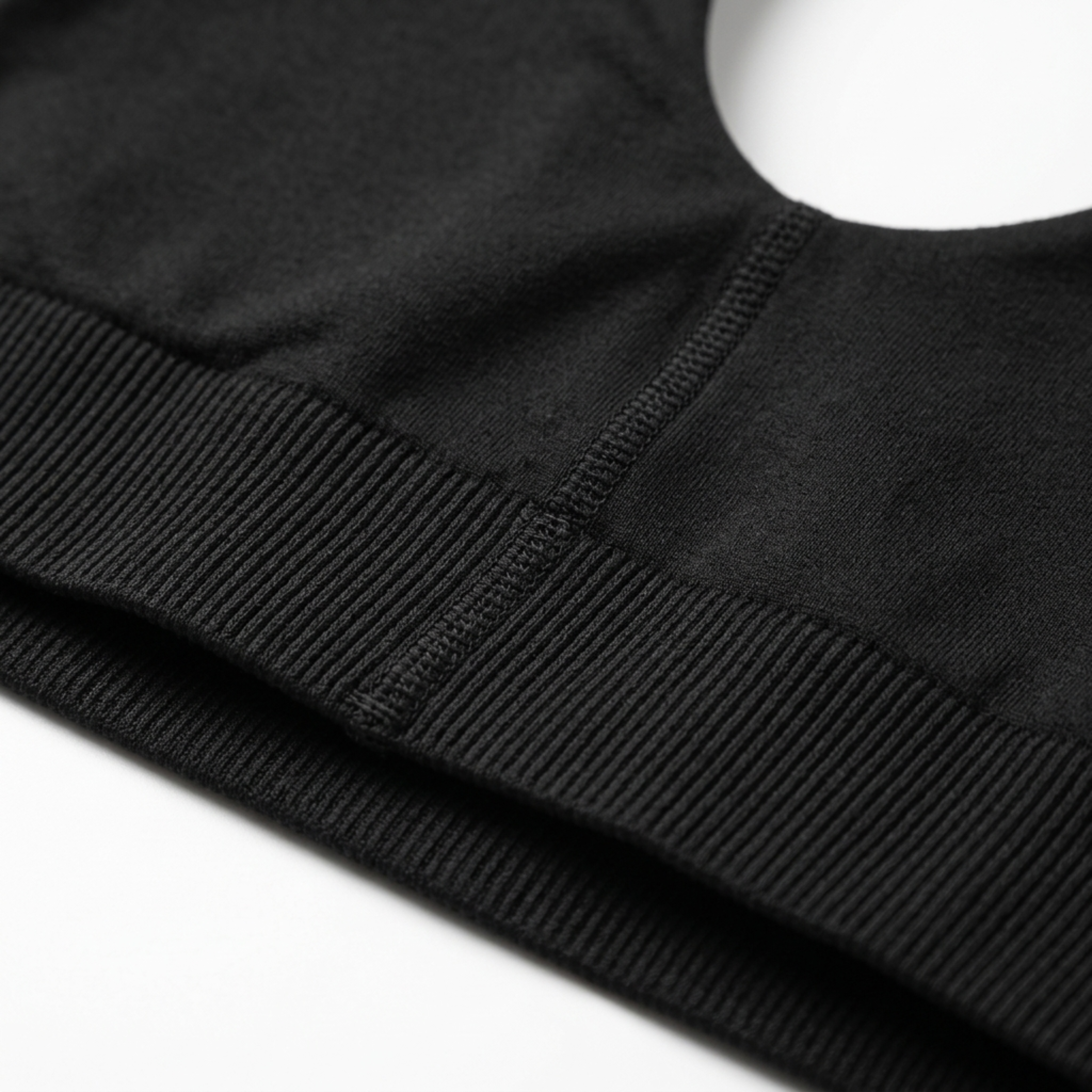 Haut court crop top pour femmes à dos nageur — col en v — été