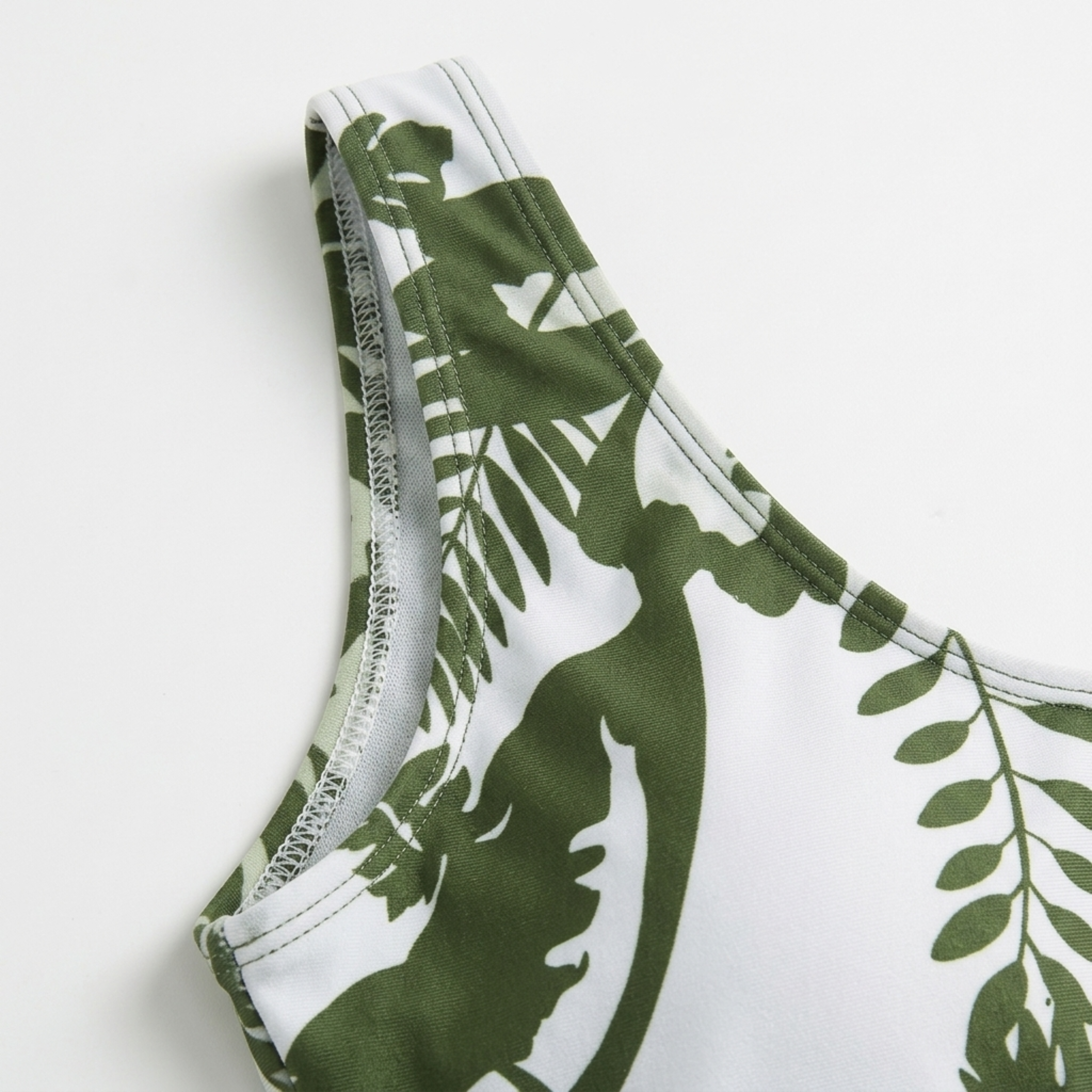 Maillot de bain une pièce grande taille pour femme avec paréo intégré imprimé fleuri
