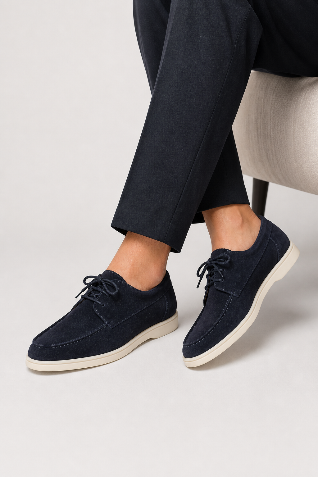 Men’s Loafers – Laces and Classic Shape for Refined Everyday Style