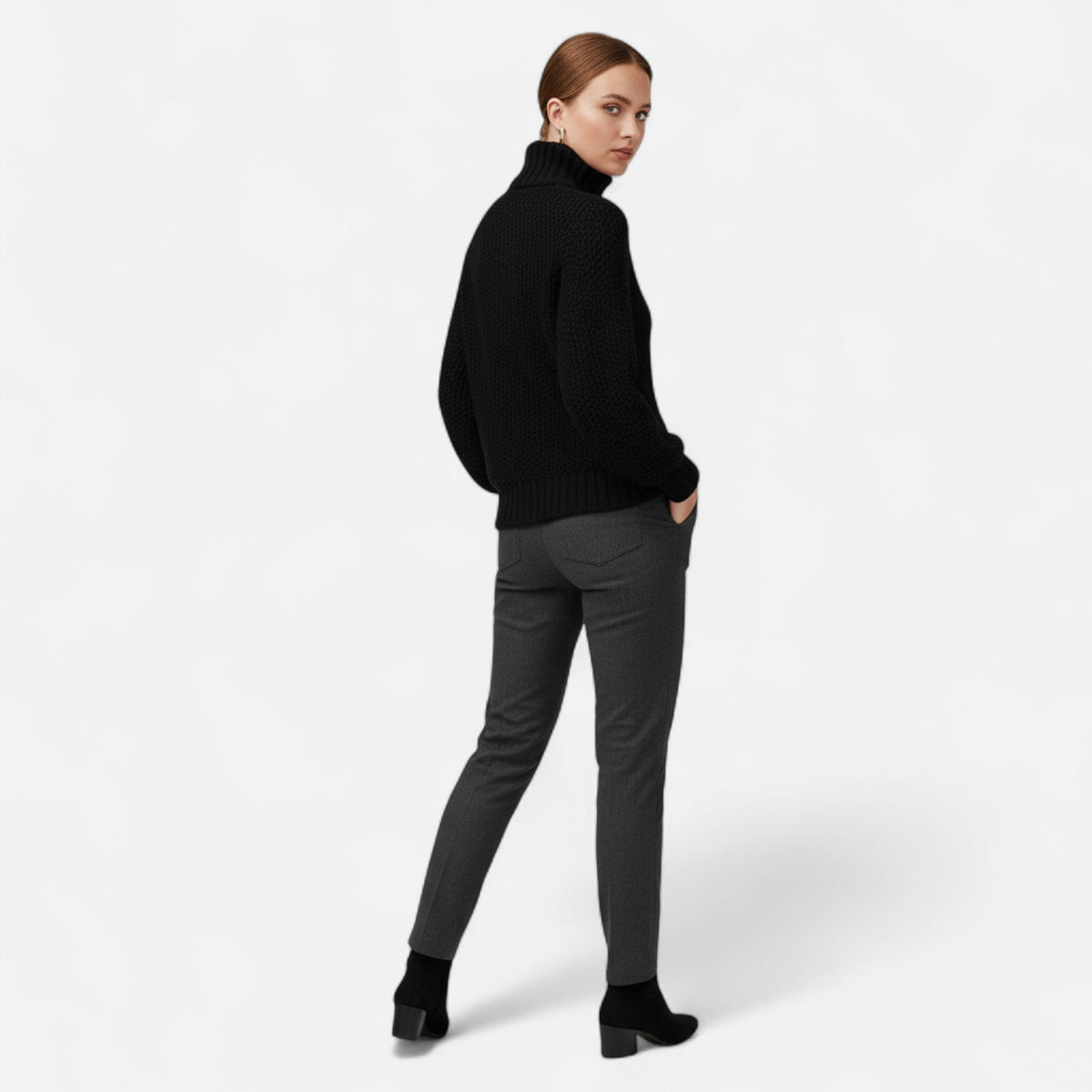 Women's Wool and Cashmere Pullover – Ribbed Texture and Timeless, Clean-Cut Design