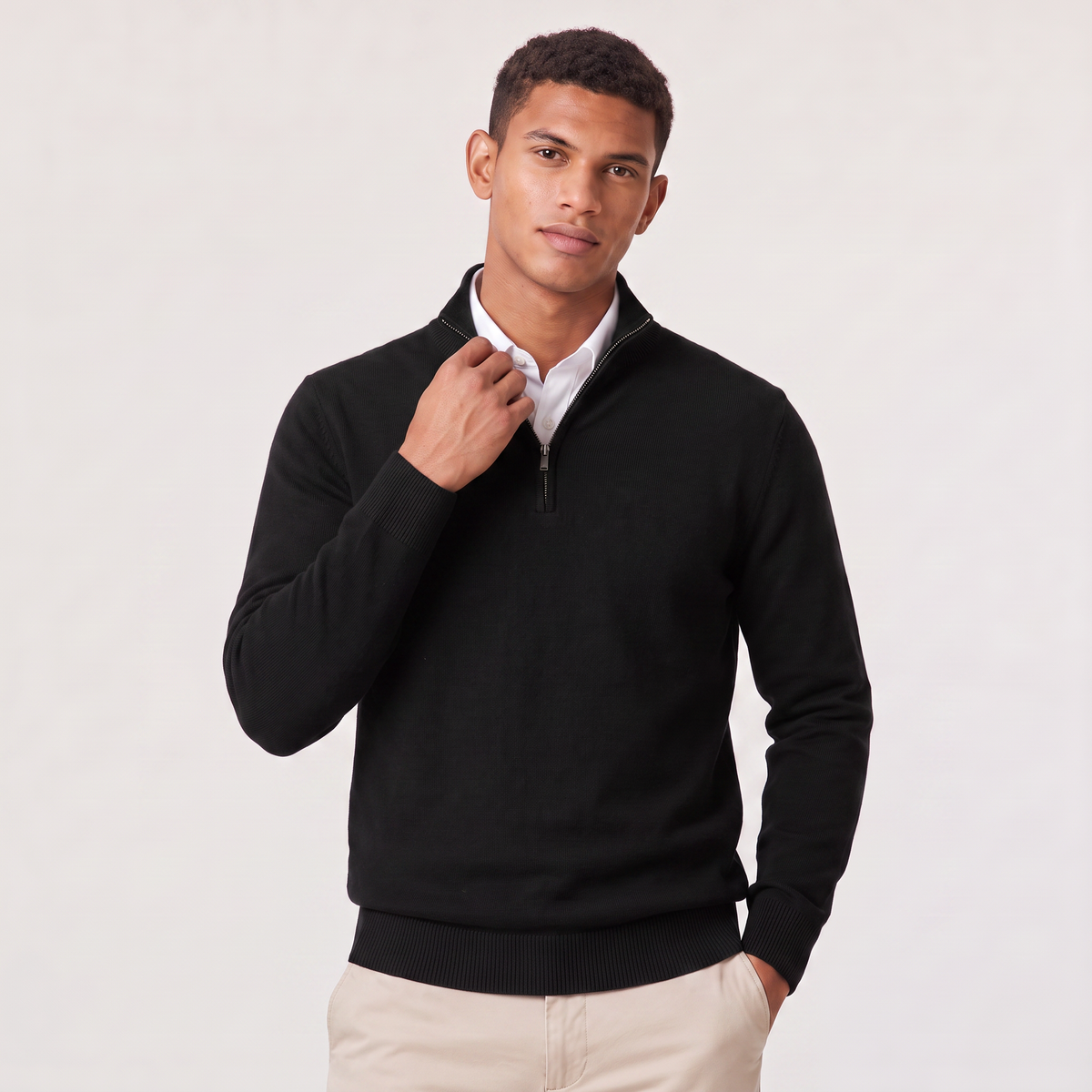 Herrenpullover - Stehkragen mit halbem Reißverschluss und reguläre Passform, lässig-eleganter Stil