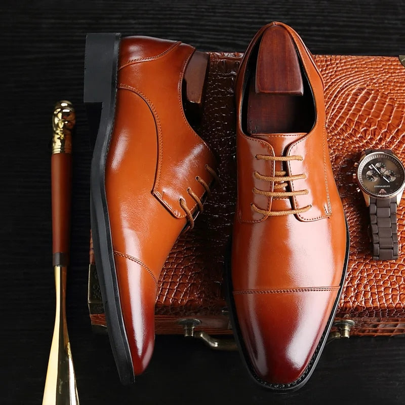 Herren-Oxfords aus Leder – Handgefertigt und klassisches Design