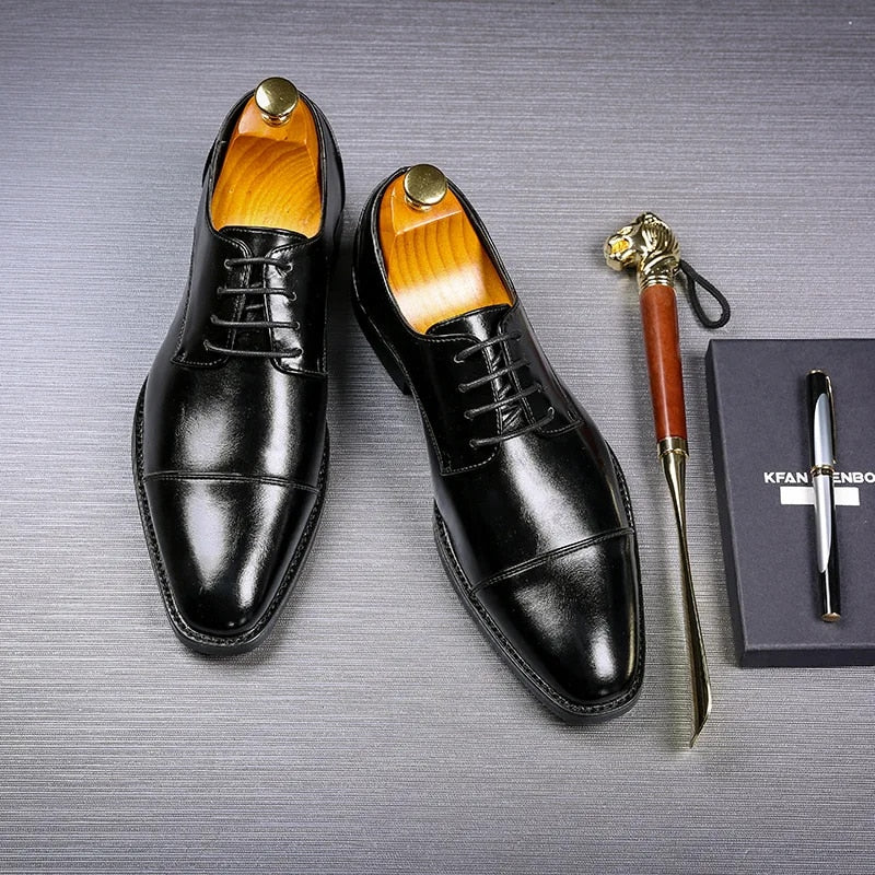 Herren-Oxfords aus Leder – Handgefertigt und klassisches Design