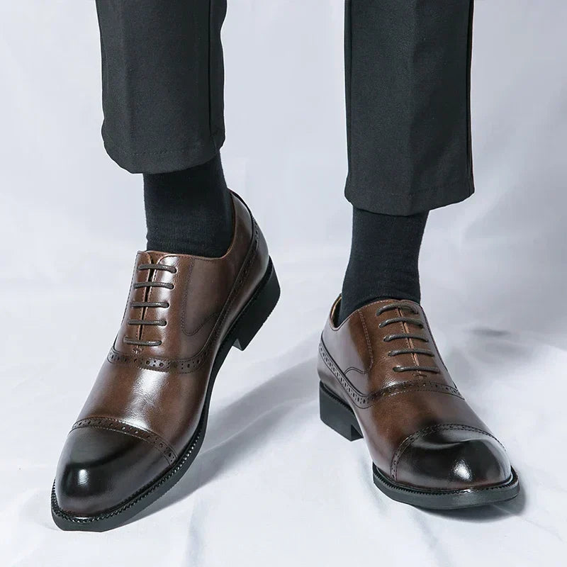 Herren-Lederschuhe – gepolsterte Sohle und zeitloser, raffinierter Stil
