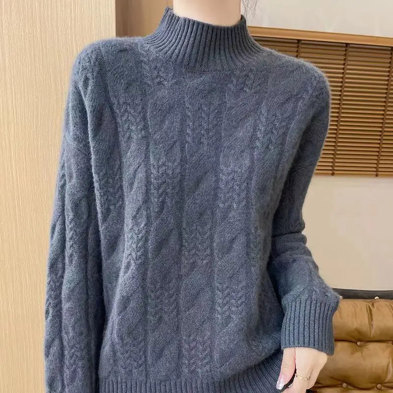 Dámský kašmírový svetr – nadčasový copánkový úplet a polovýstřih u krku