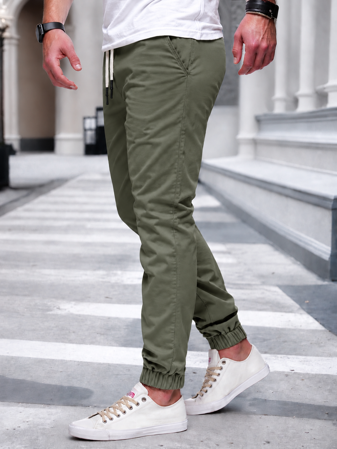Men's Cargo Jogger – Elastic Waist, Side Pockets, Lightweight Fabric
