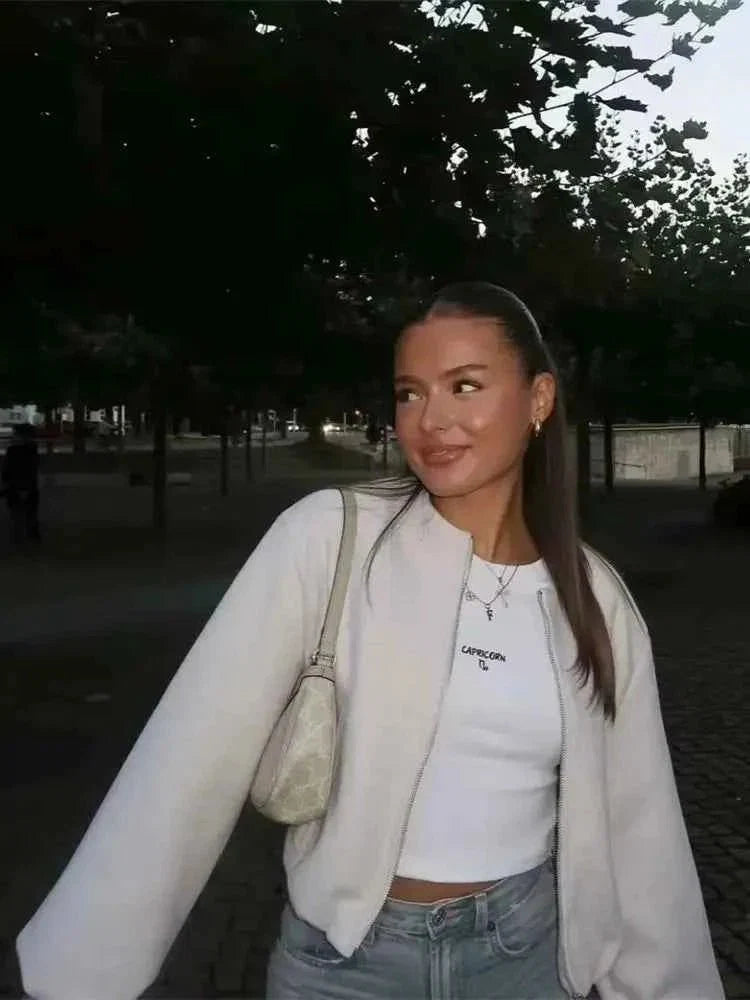 Bomber da donna – Colletto tondo, bordo elasticizzato, vestibilità ampia, stile senza tempo
