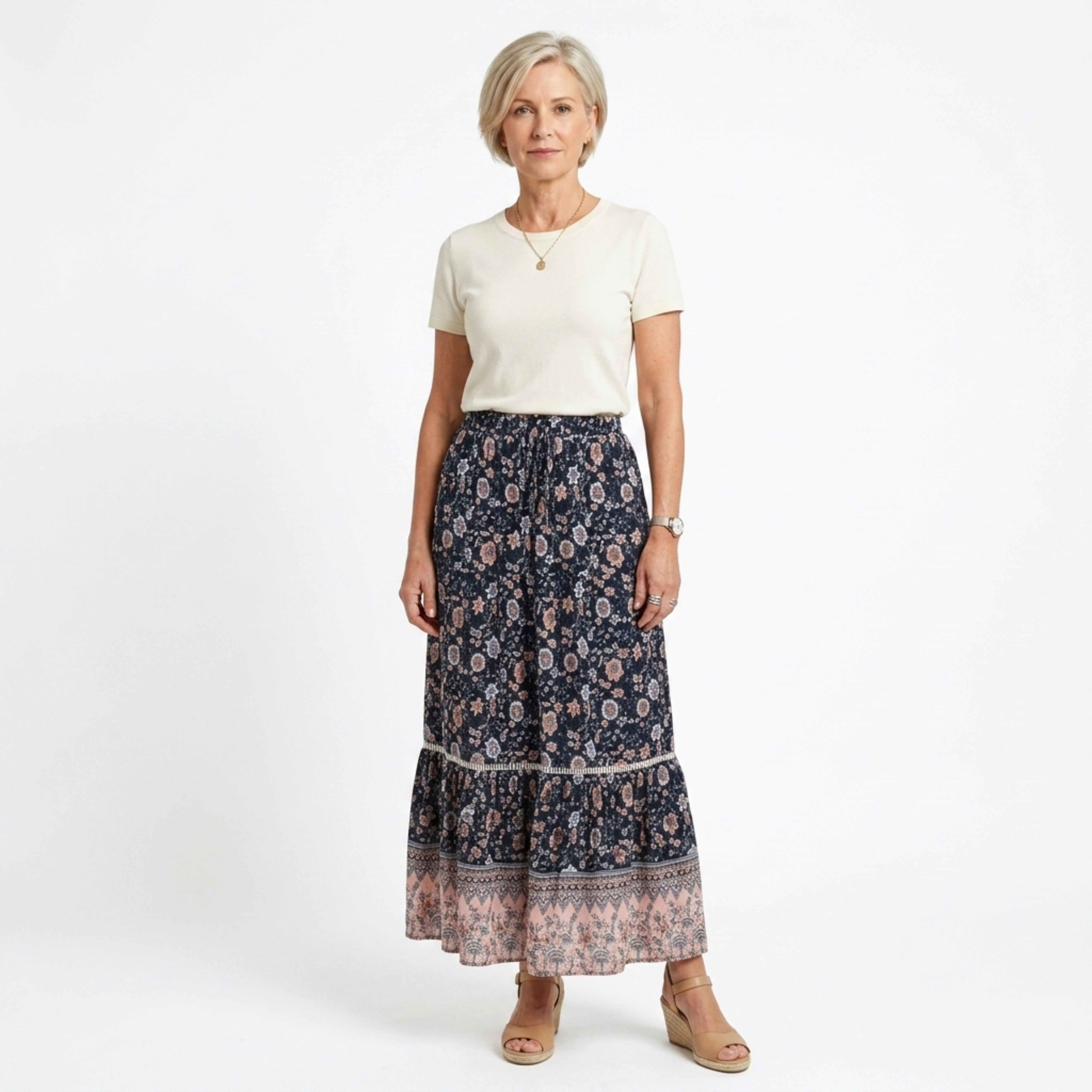 Jupe maxi longue fleurie — taille haute à lacets — tenue de plage