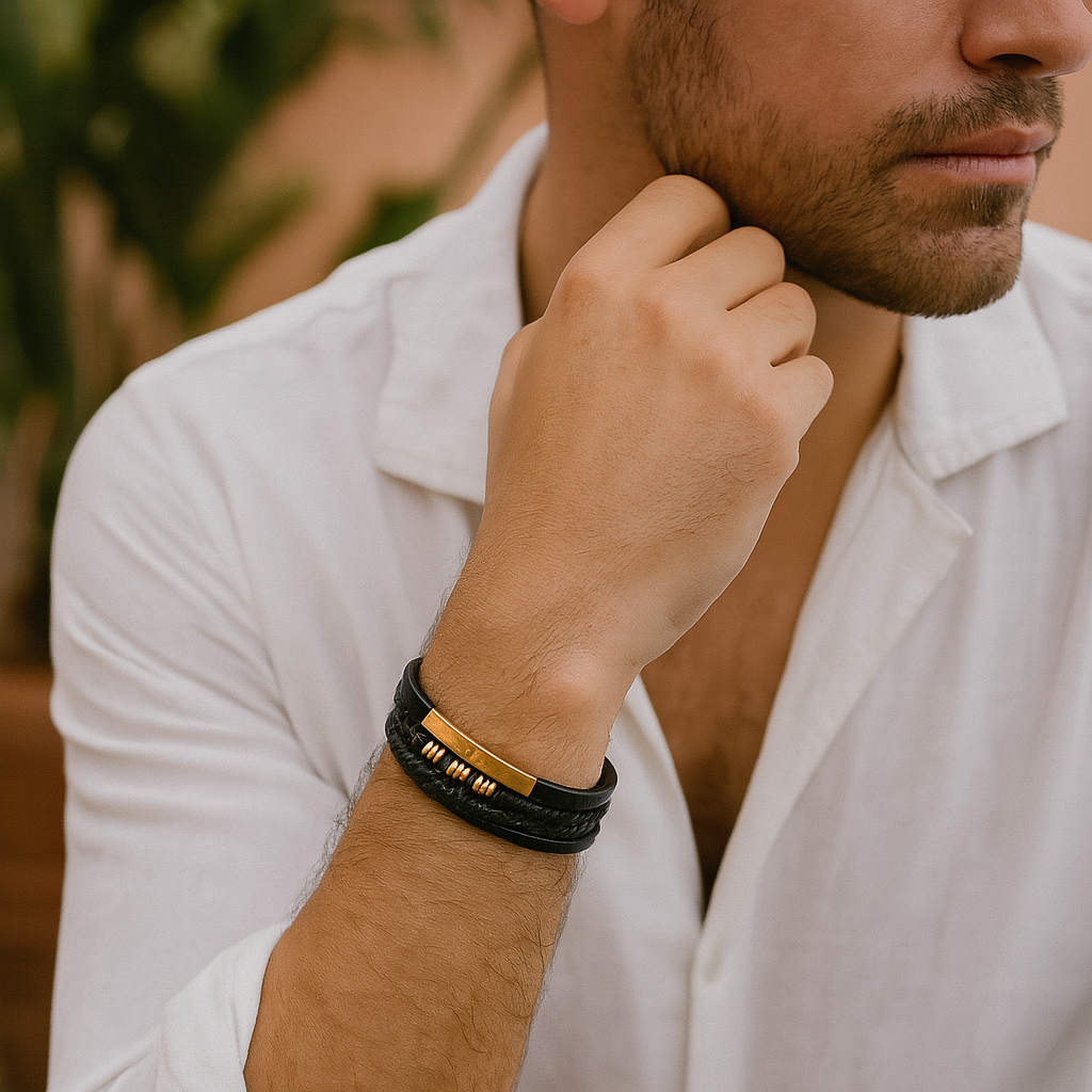 Pulsera de cuero para hombre: acabado lujoso y estilo versátil atemporal