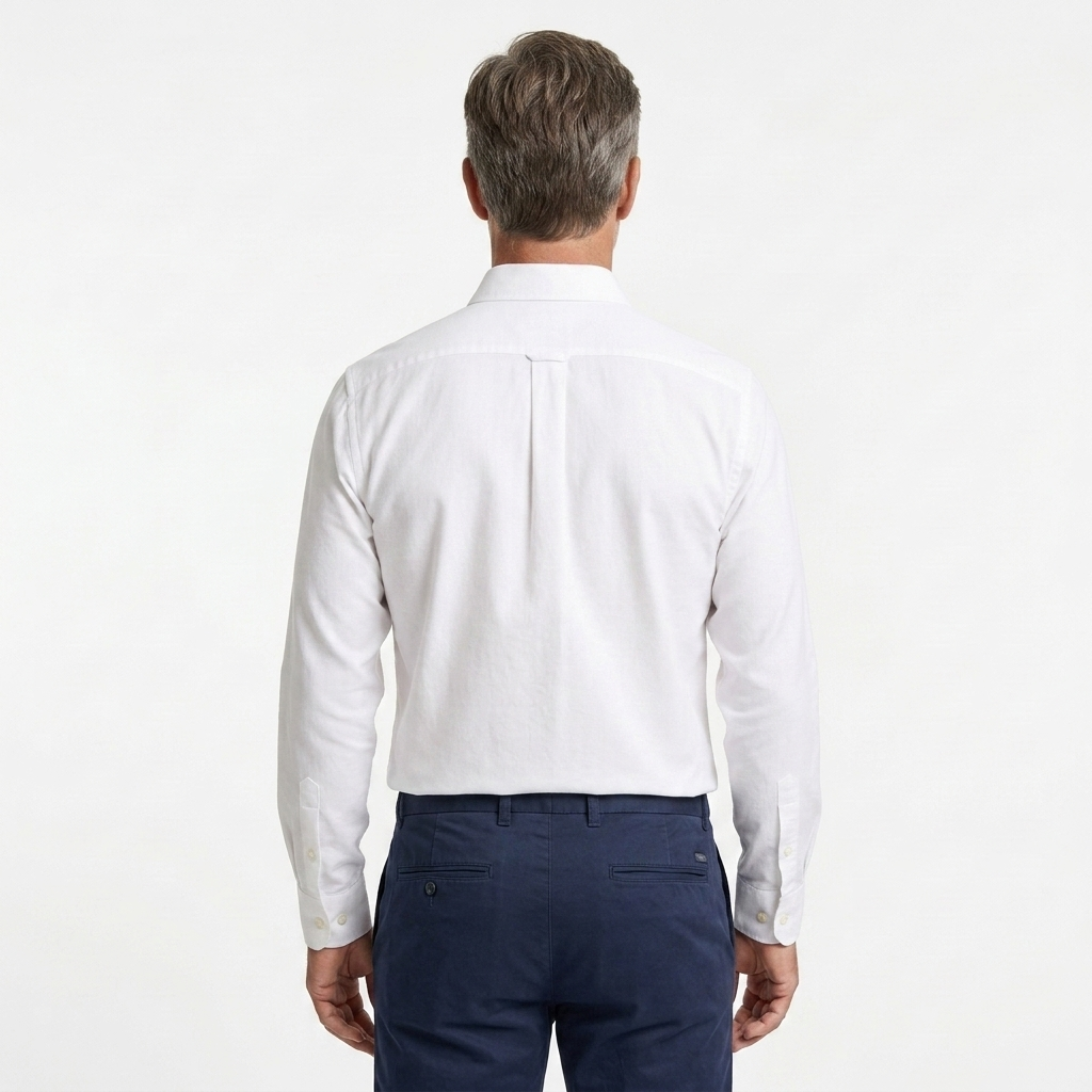 Chemise boutonnée homme — manches longues et col pointu — cérémonie