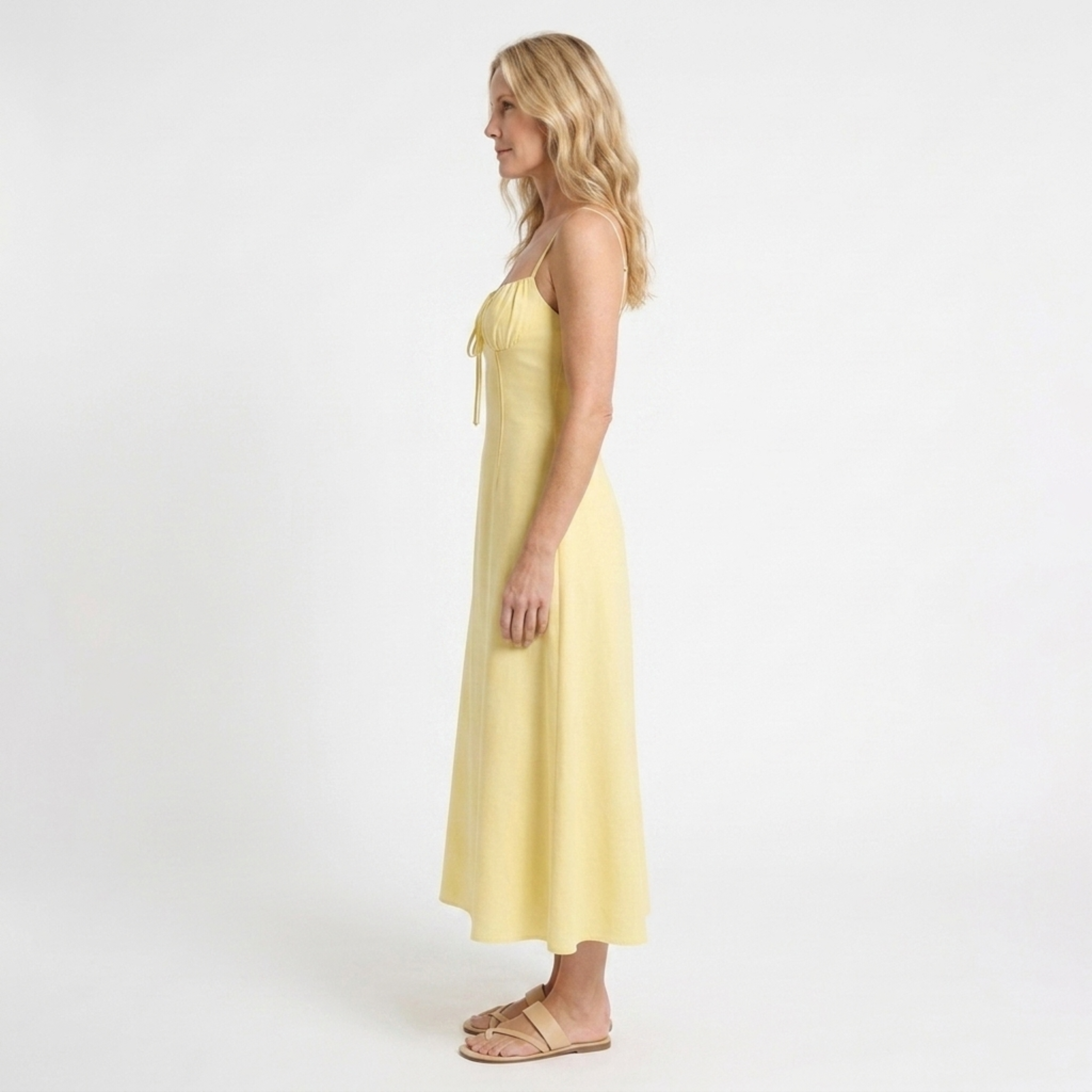 Robe longue femme — décolleté en cœur et fines bretelles | sortie d'été
