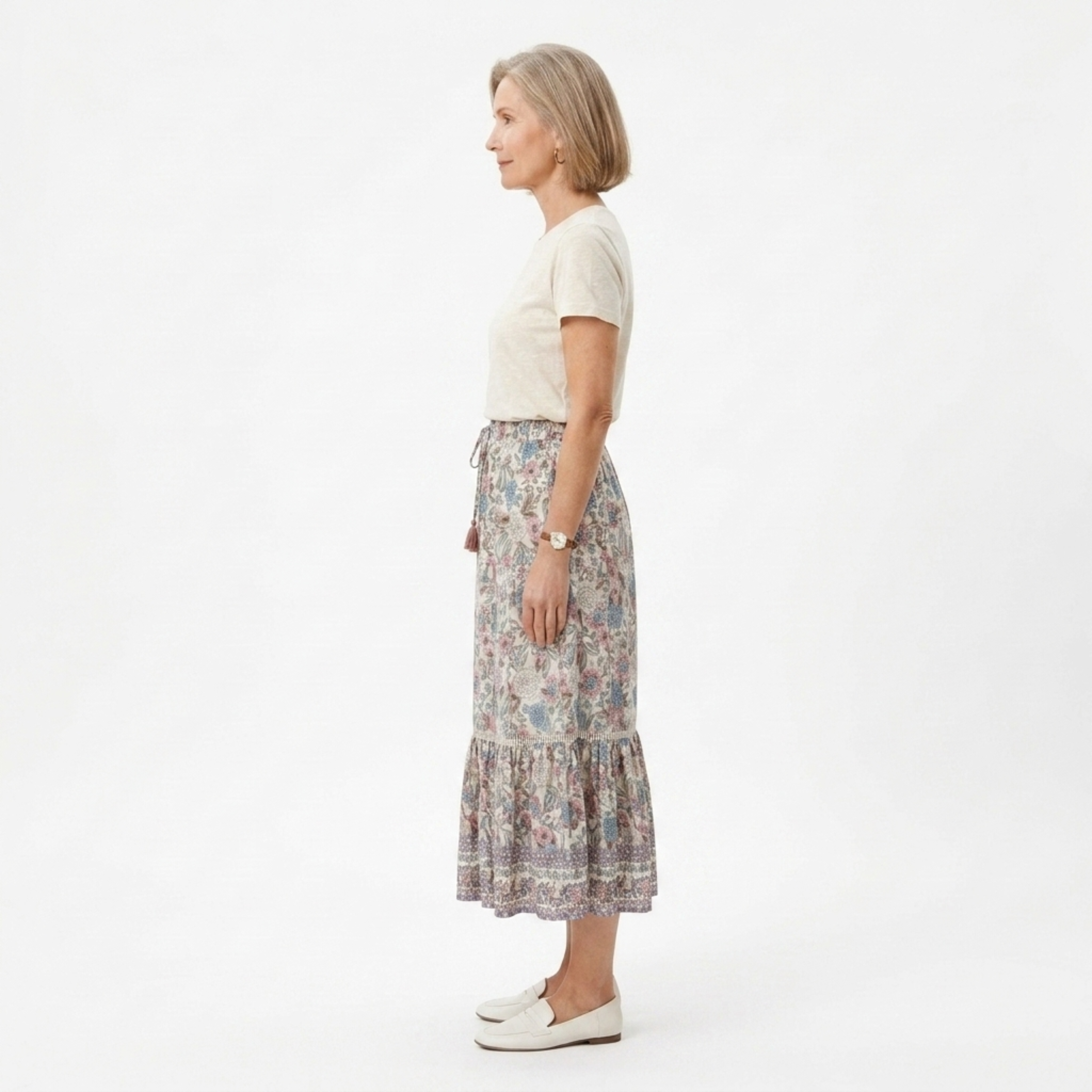 Jupe maxi longue à fleurs — taille haute avec laçage — vacances d'été