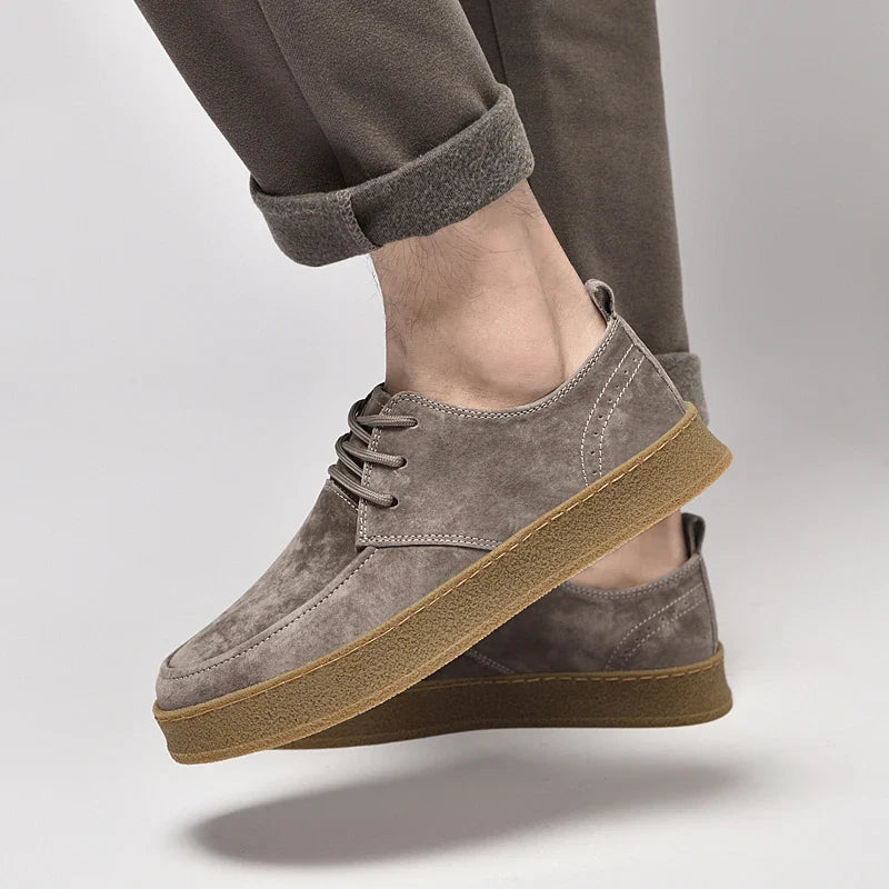 Herresneakers – skridsikker sål og behagelig støtte til hverdagen