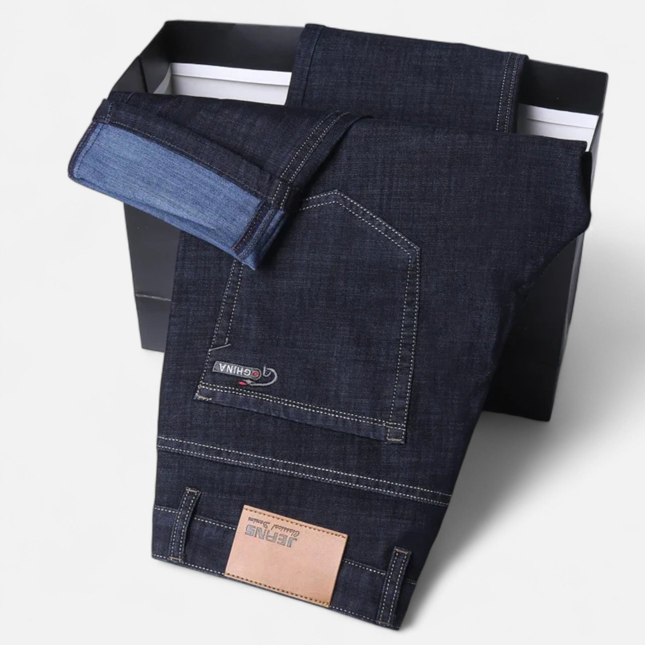 Ancienne Monde | Pantalon Droit en Denim Léger