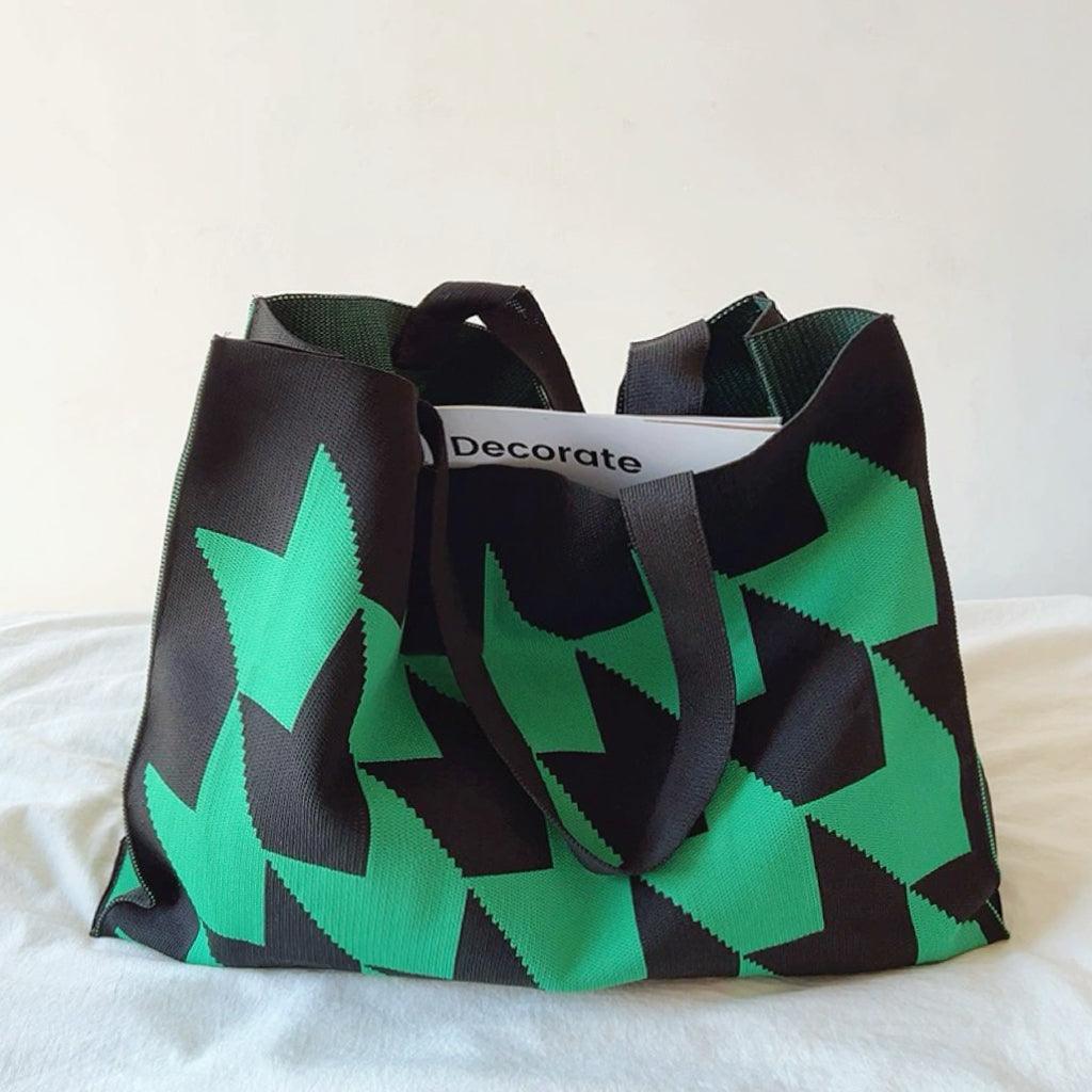 Totebag femme motif géométrique pratique