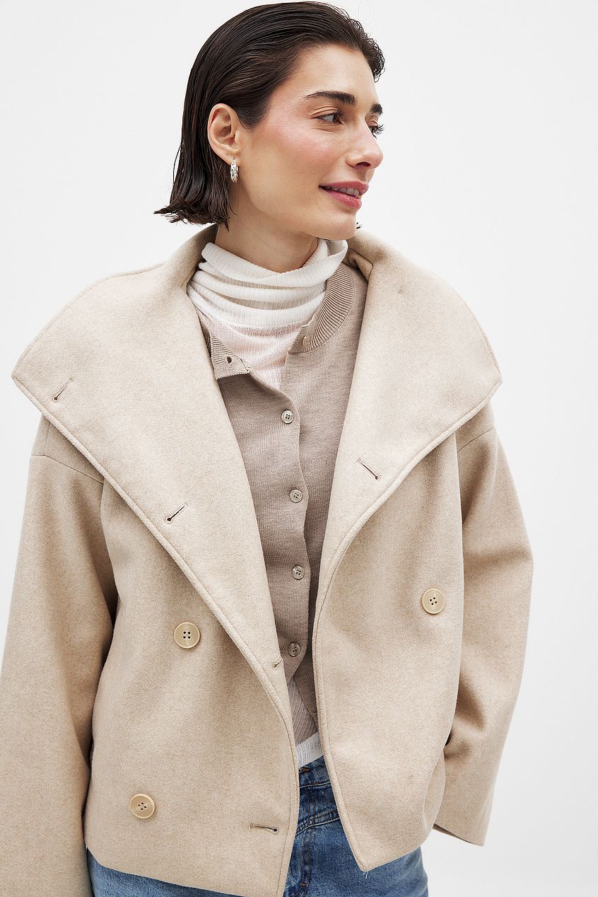 Manteau Court Femme – Col Châle Oversize Boutonnage Croisé Coupe Structurée